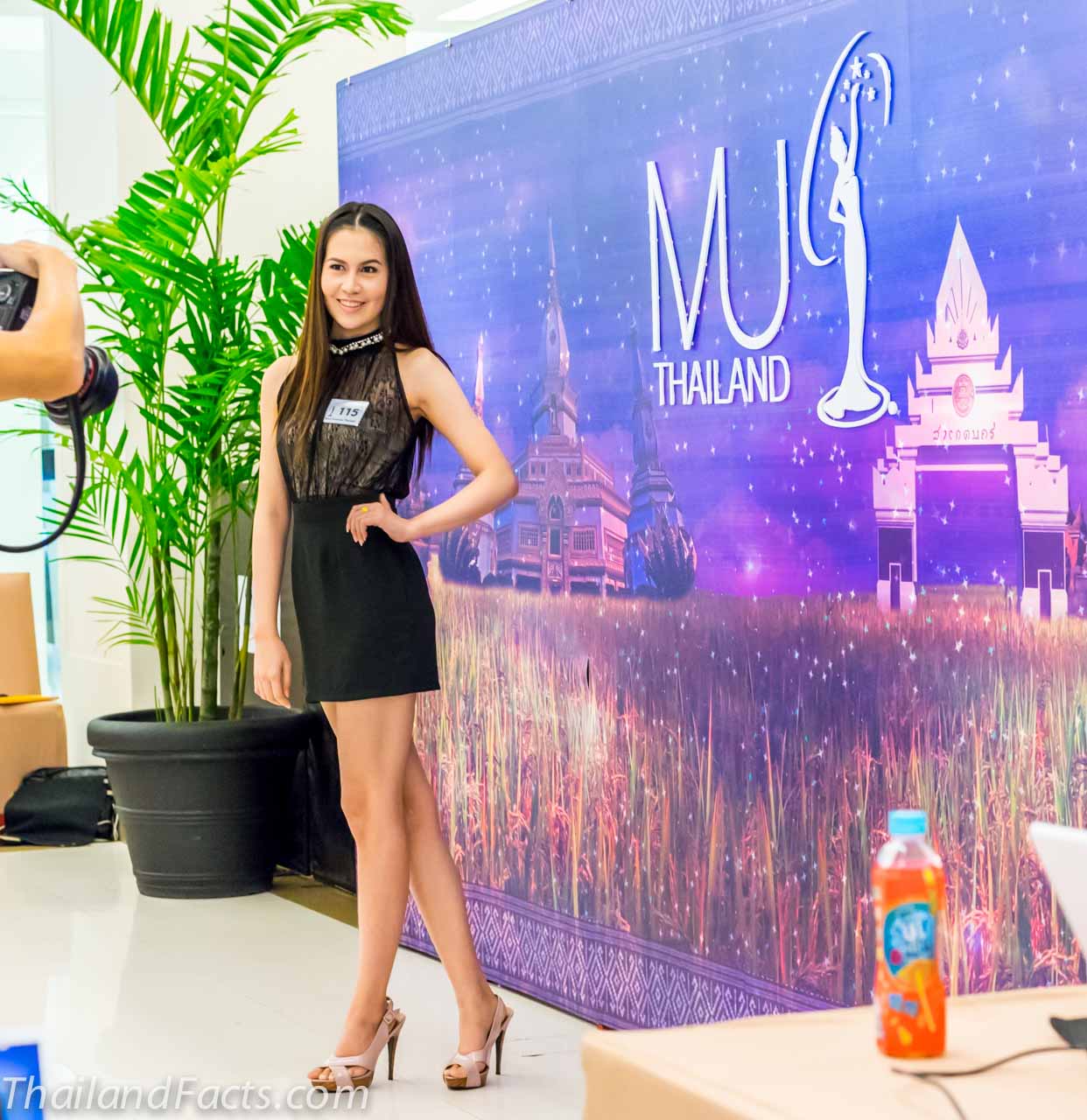 Miss-Universe-Thailand-2014-Siam-Paragon-11