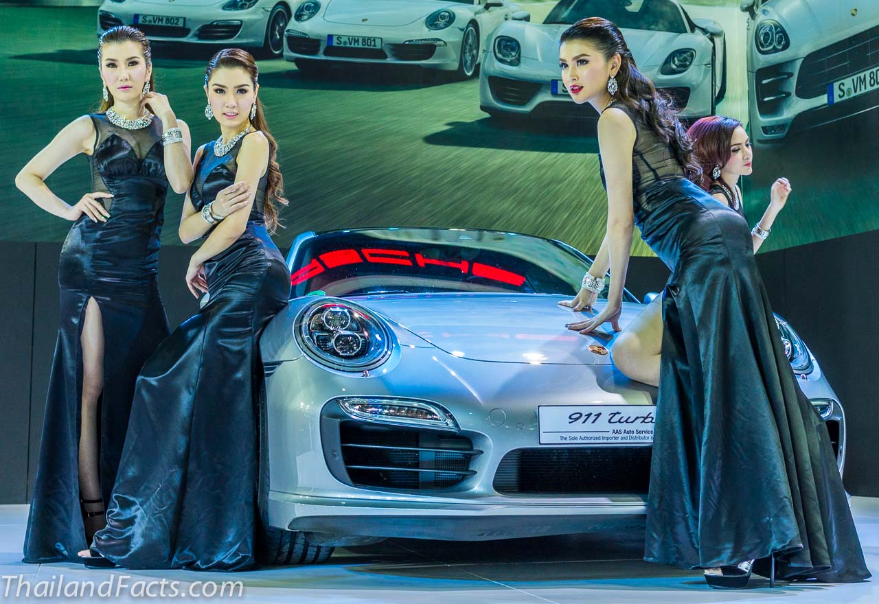 Models-Bangkok-Motor-Show-2014-IMPACT-Thailand-18