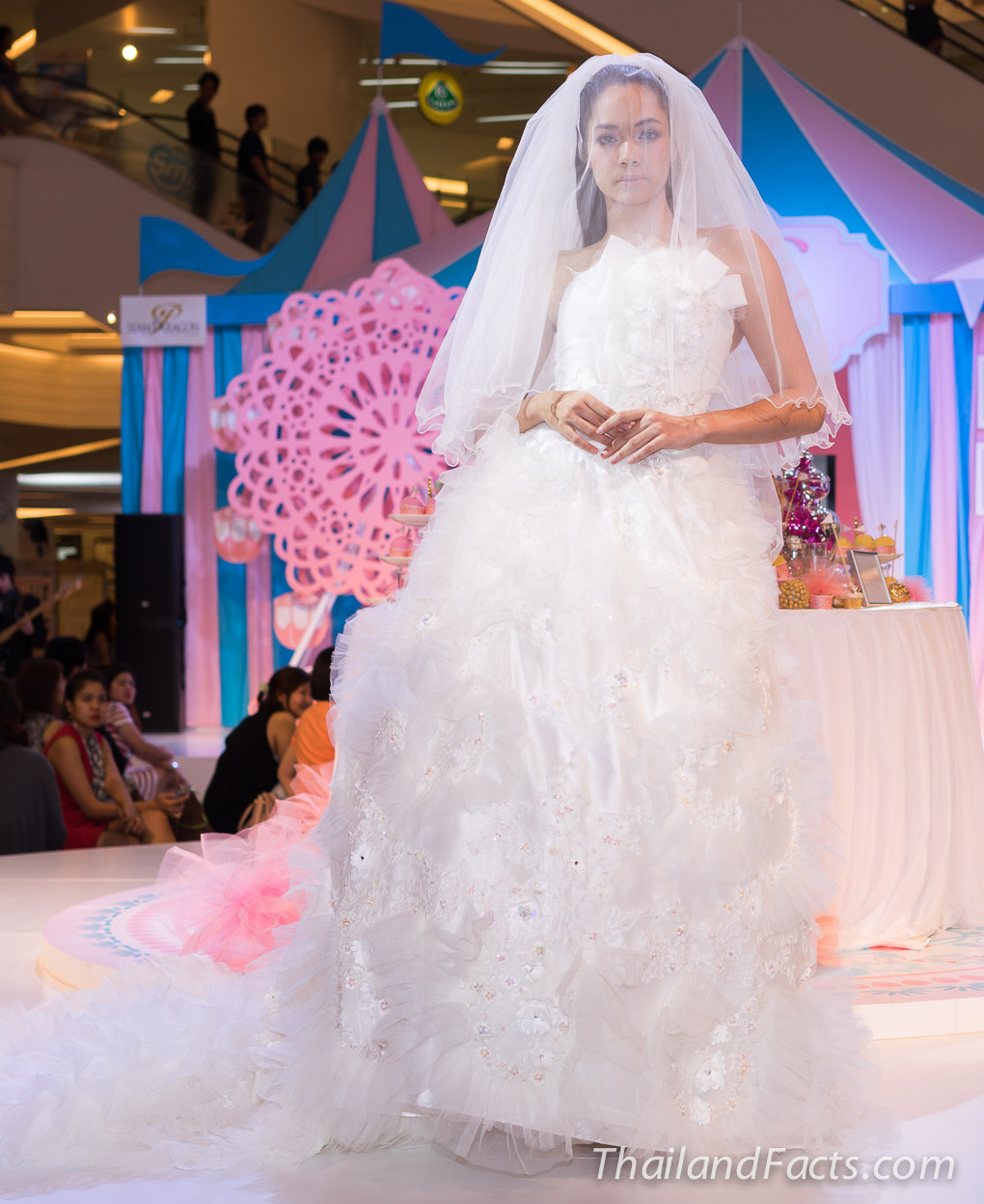 Wedding-Fashion-Show-Bangkok-Thailand-WE-5